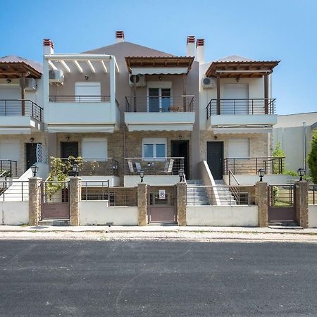 Nikiti Maisonette On The Beach By Luxlikehome Нікіті Екстер'єр фото