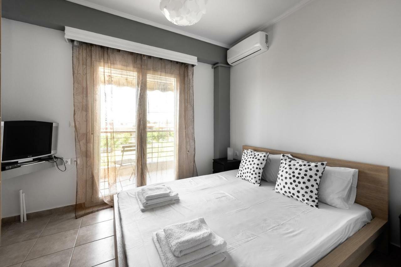 Nikiti Maisonette On The Beach By Luxlikehome Нікіті Екстер'єр фото